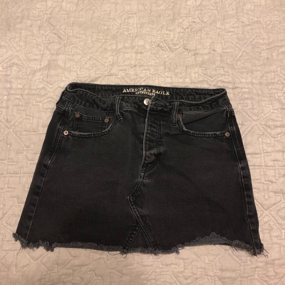 American Eagle Black Denim Skirt Size Medium